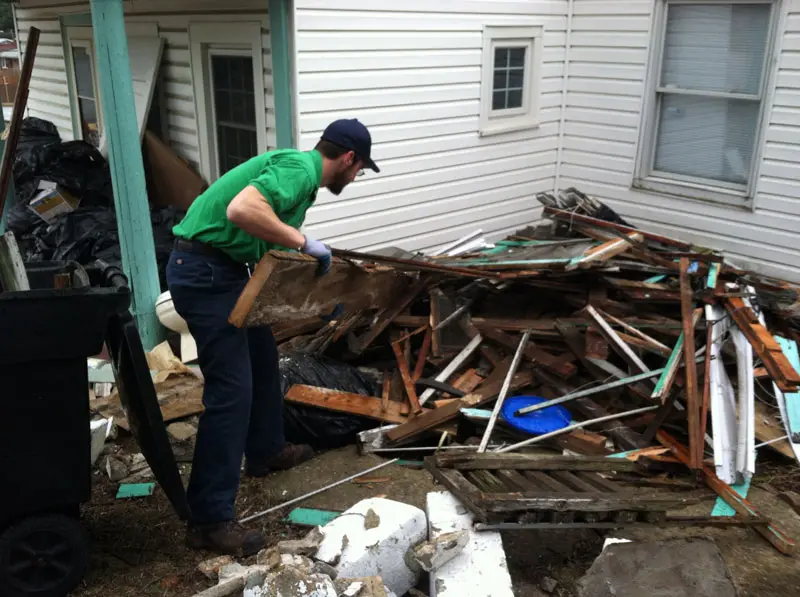 home-construction-debris-removal